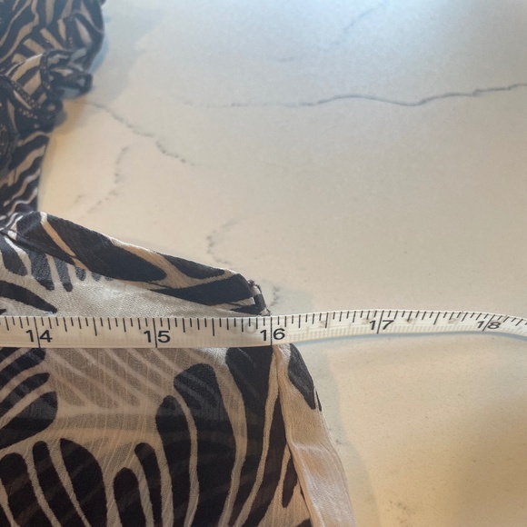 Charlotte Russe Black & White Leaf Print Ruffle Blouse with Tie Neck, Size XS - Picture 13 of 16